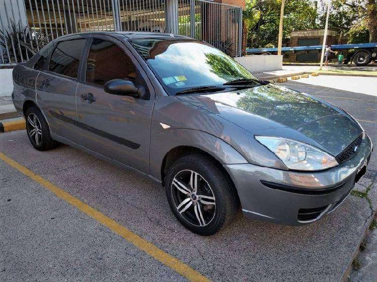 FORD FOCUS AMBIENTE 1.6 FULL 4P IMPECABLE 109.000K TITULAR