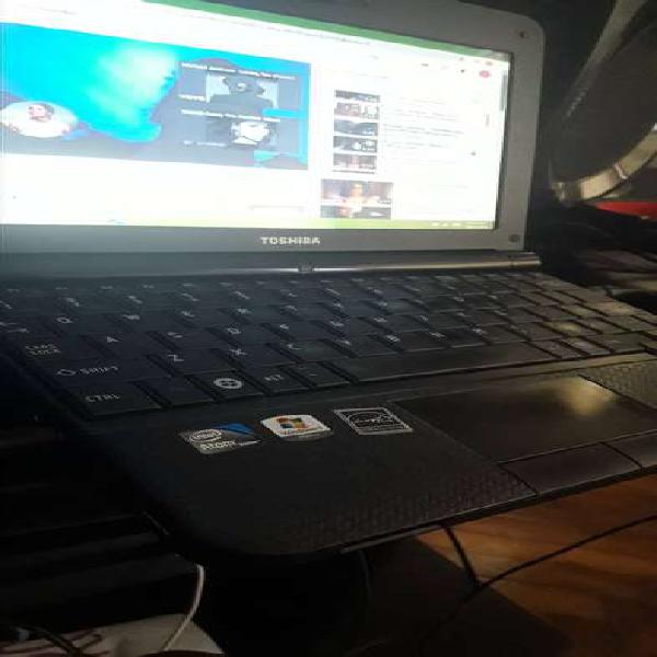 Notebook toshiba. También permuto x bici