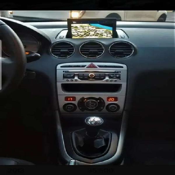 Peugeot 408 allure plus 2013 .