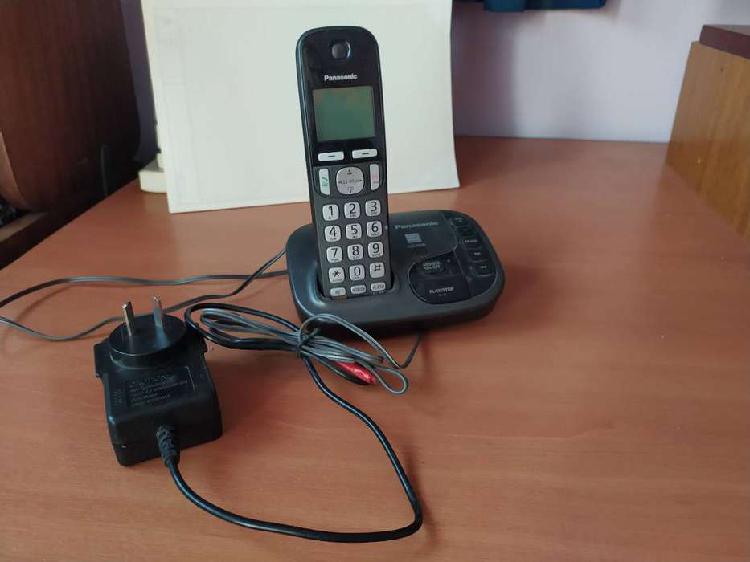 Teléfono Inalámbrico PANASONIC Modelo KX TGD 220