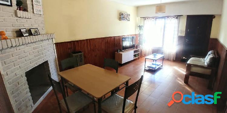 OPORTUNIDAD!! Chalet 3 Ambientes con garaje y patio con