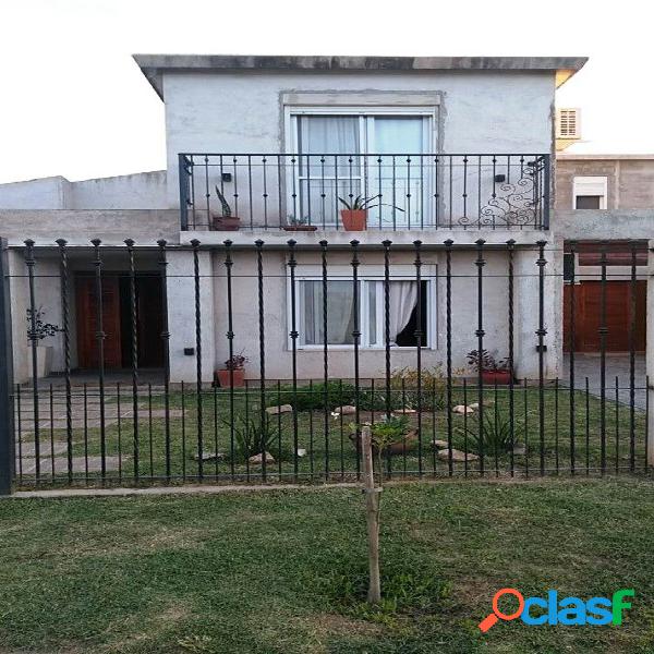 Casa en Venta en Pinares, Almafuerte