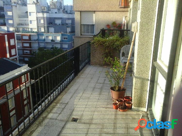 Departamento con balcon terraza a la calle/ 3 amb con dep/