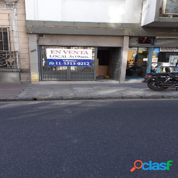 Local 3 x 19, Gral Urquiza 182 - U$70.000 OPORTUNIDAD !