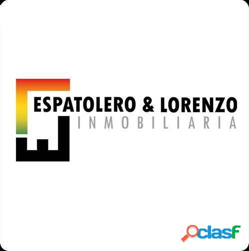 Local en venta. Excelente zona comercial.