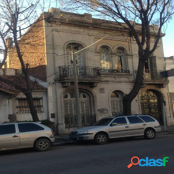 Lote para contruccion en sarmiento 500