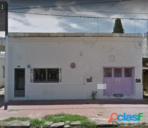 Terreno con Casa a demoler de 198 m2, a 300 mts de plaza