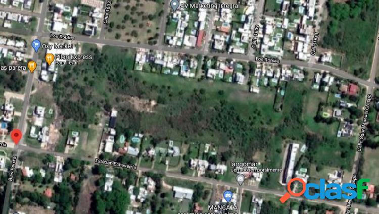 VENDE: Terrenos, 450 metros calle Echeverria y Gobernador