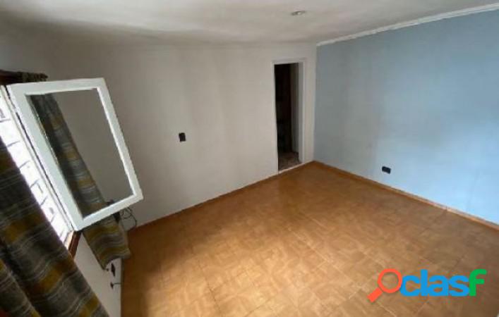 Casa 3 ambientes en venta