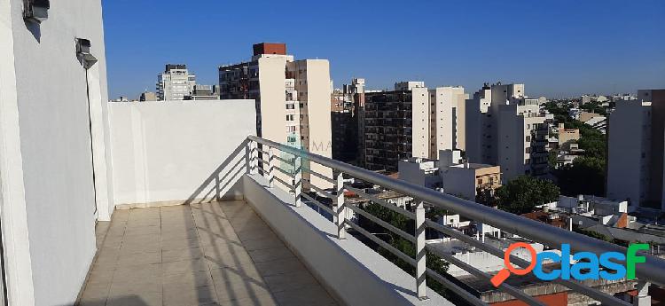 Departamento de 2 ambientes con balcón terraza, Liniers.