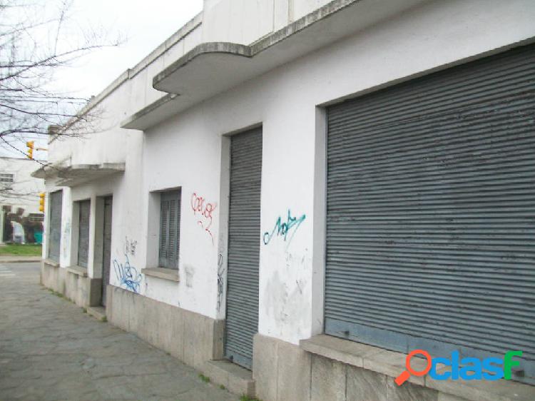 JARA Y SAN MARTIN 24mts de FTE s/jara APTO LOCALES EDIFICIO