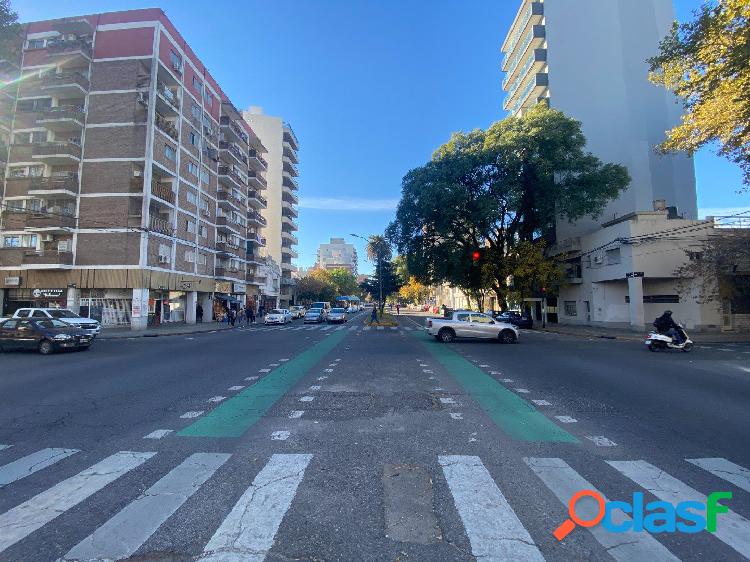 MONOAMBIENTE SOBRE AVENIDA FRANCIA A ESTRENAR CON BALCON AL