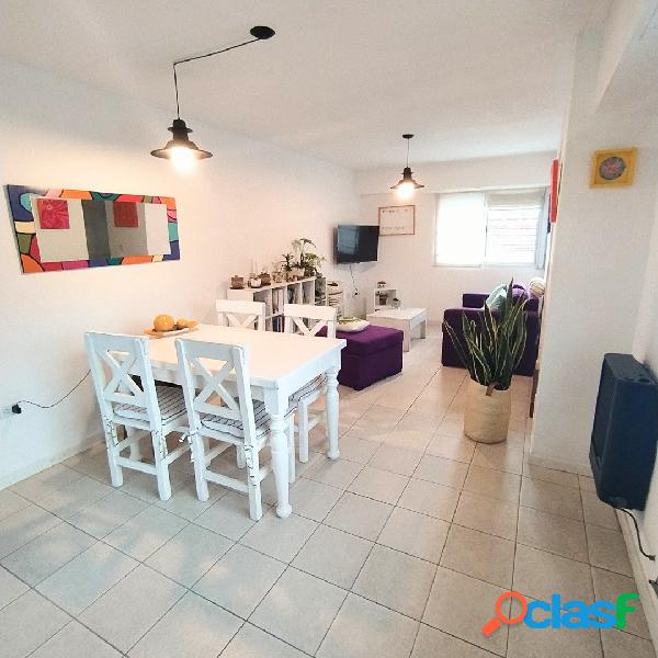 ** PH 2 AMBIENTES CON TERRAZA. IMPECABLE.