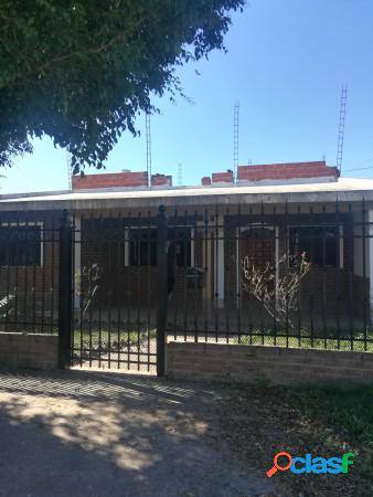 SE VENDE CASA CALLE EL TREBOL