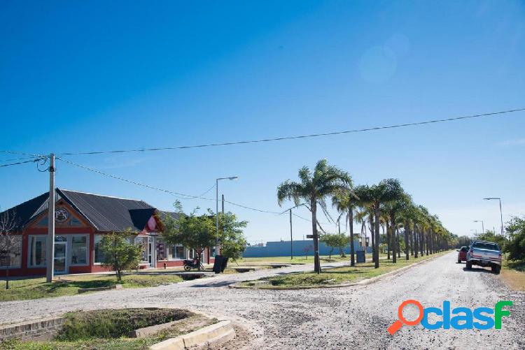 TERRENO EN FUNES CITY. ENTREGA INMEDIATA