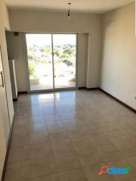 VENTA DE DEPARTAMENTO A ESTRENAR - 2 AMBIENTES AL FRENTE EN