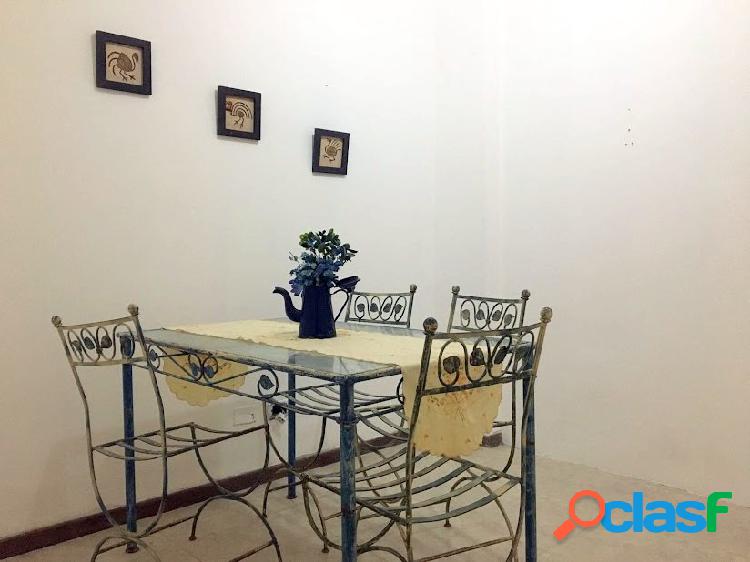 VENTA - DOS AMBIENTES CON PATIO EN PLAZA COLÓN
