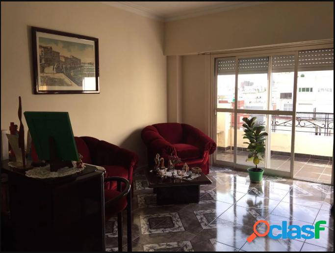 Departamento 4 ambientes con balcon terraza