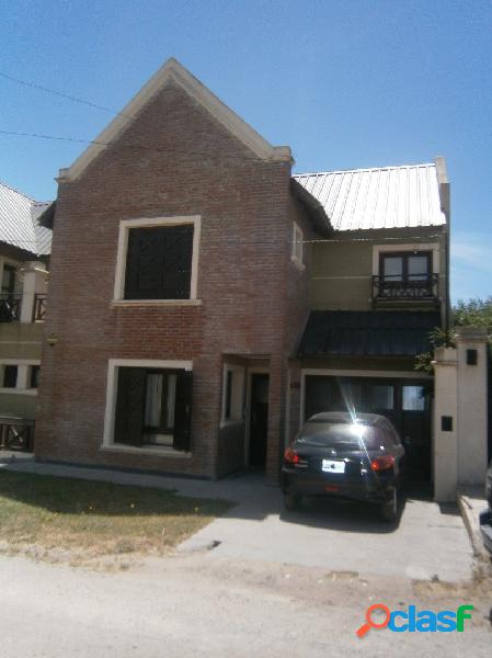 Duplex residencial, con las comodidades de una casa