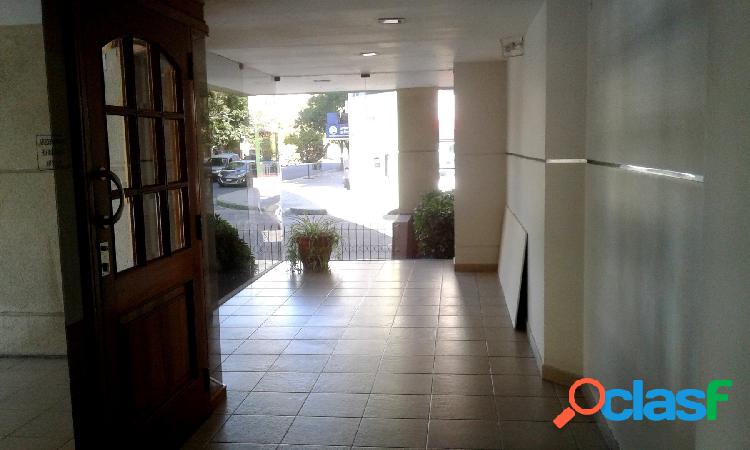 EN VENTA, Departamento en zona Macro centro, Bahía Blanca.