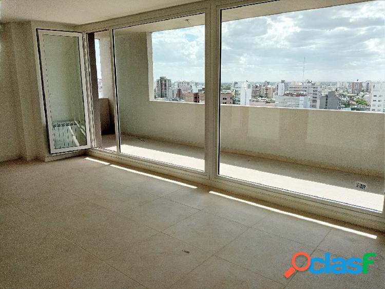 EN VENTA, SEMIPISO A ESTRENAR (Sarmiento y Granaderos)