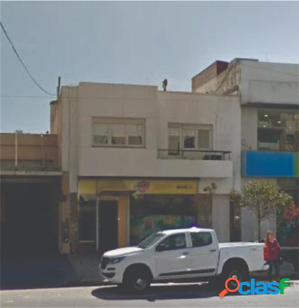 IMPORTANTE LOCAL COMERCIAL SOBRE AV. INDEPENDENCIA EN