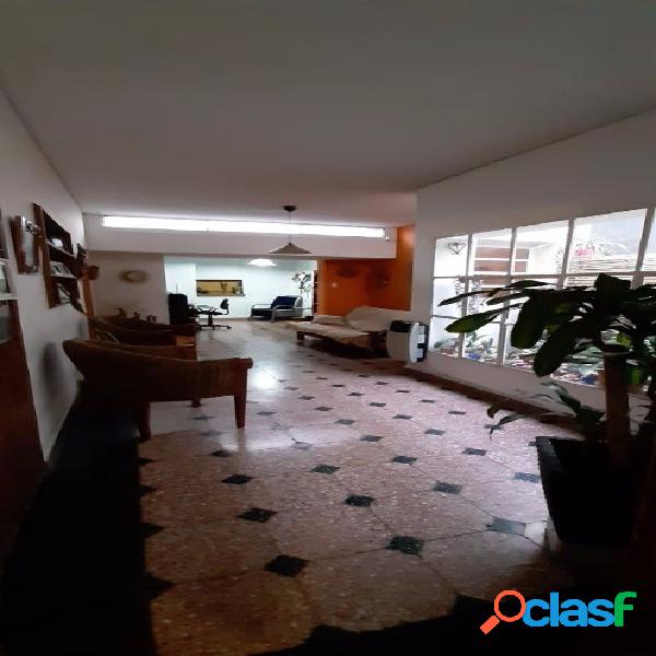 OPENHOUSE INMOBILIARIA Hermosa casa con lotf independiente