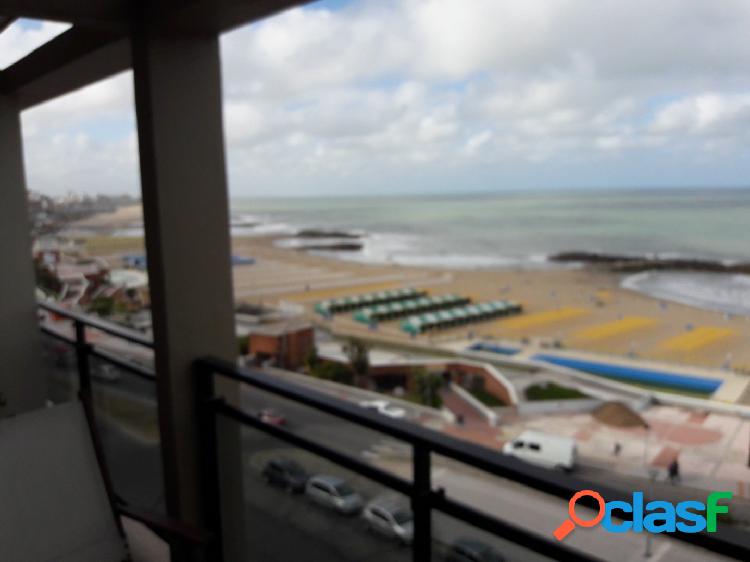 Semipiso duplex frente al mar