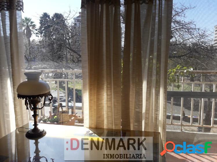 VENTA DEPTO. 4 DORMITORIOS. 3 BAÑOS AL FRENTE CON