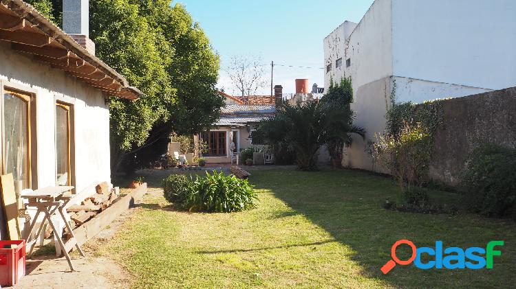 chalet de estilo sobre lote de 13 por 43.30 (R 4)