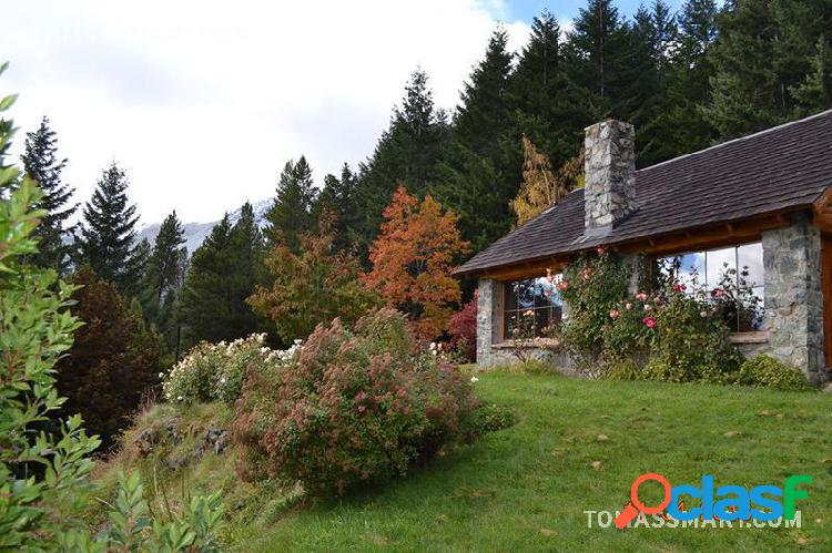 Casa con costa de lago- Villa Mascardi