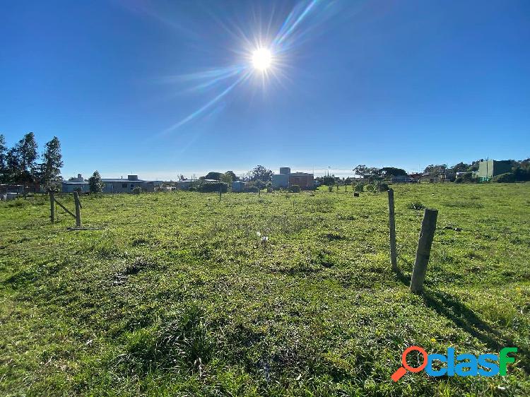 LOTE - BARRIÓ ACANTILADOS