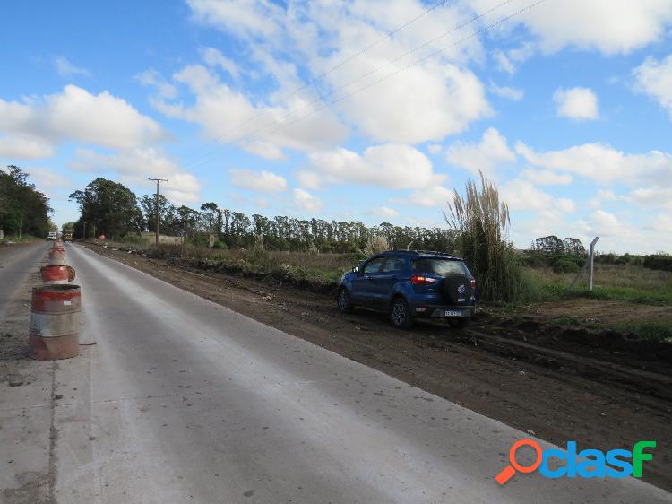 Chacra de 5 hectáreas a la venta - Lomas del Golf -