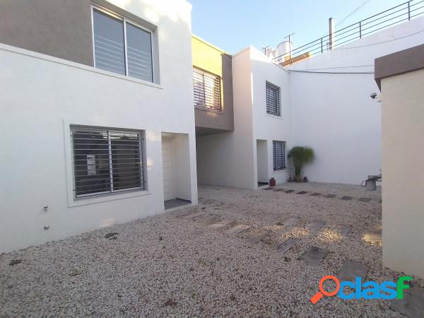 Ituzaingo Norte - Duplex 4 amb. A ESTRENAR.- OPORTUNIDAD