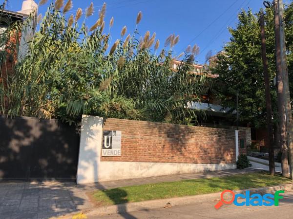 Lote Barrio parque Bernal, inmejorable ubicacion