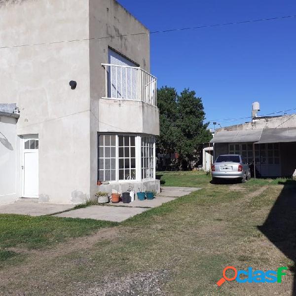 Casa en venta en 3 de febrero 2800