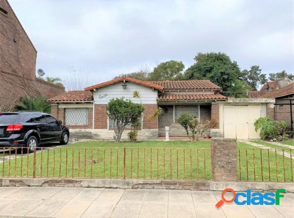 Chalet de Época sobre Av. Alem - Lote de 850mts! -