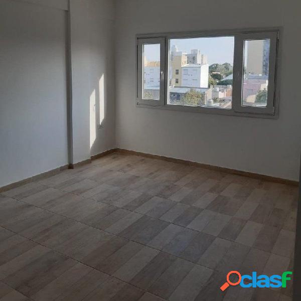 Departamento en Venta en calle Viamonte al 200