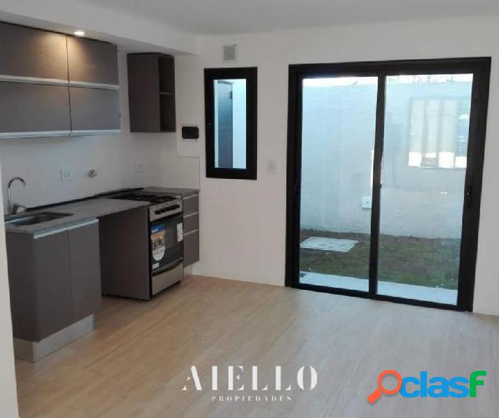 Duplex 3 amb. 80 m2. Villa Primera. U$S 78000