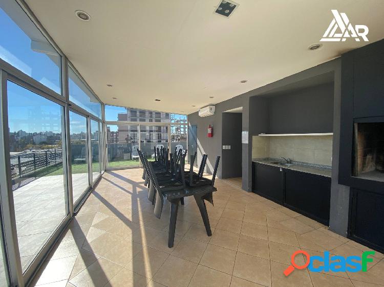 VENDO MONOAMBIENTE CON BALCON - A ESTRENAR - EDIFICIO CON