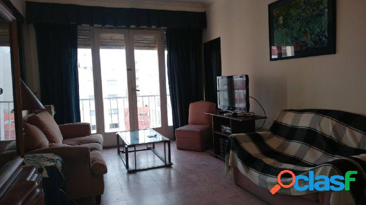 Departamento 3 ambientes en Venta con cochera. Excelente