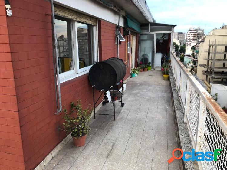 Venta. Depto. 2 Ambientes. Terraza. Acuña de Figueroa y Pte