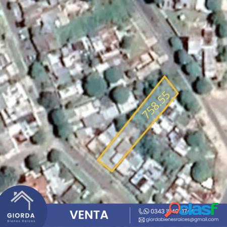 VENDE: Terreno calle Caraffa salida a dos calles.