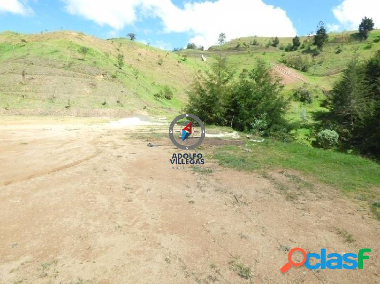Lote para venta en el Retiro 2895