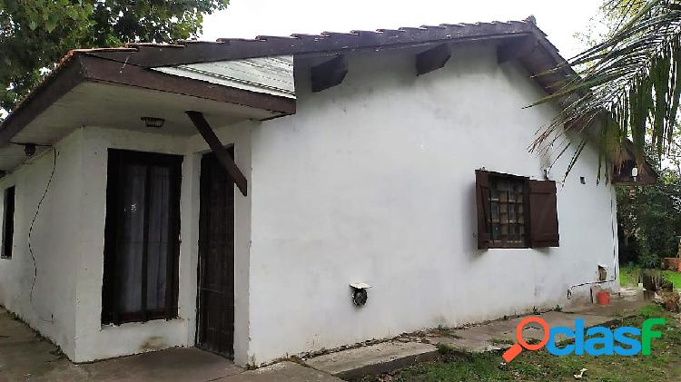 VENTA CASA 3 AMB CON PARQUE