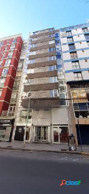 VENTA LOCAL con OFICINA P.A -PATIO y ZOTANO-ZONA GUEMES