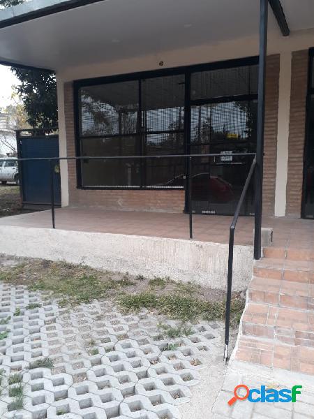 ALQUILO LOCALES COMERCIALES EN UNQUILLO