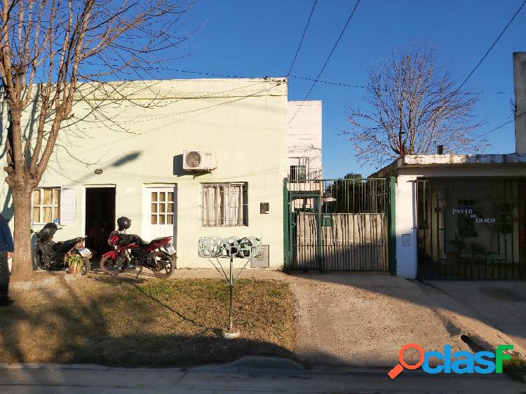 Casa + 2 departamentos - CONCEPCIÓN DEL URUGUAY