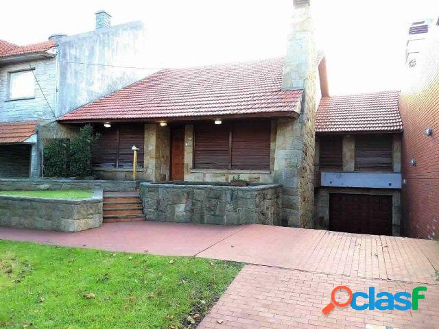 Hermoso Chalet en Punta Mogotes Mar del Plata