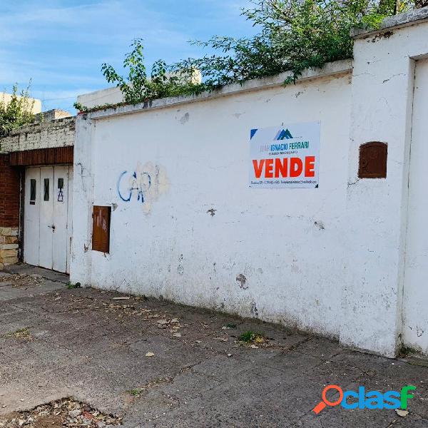 Las heras 1100 - Casa en venta, a reciclar